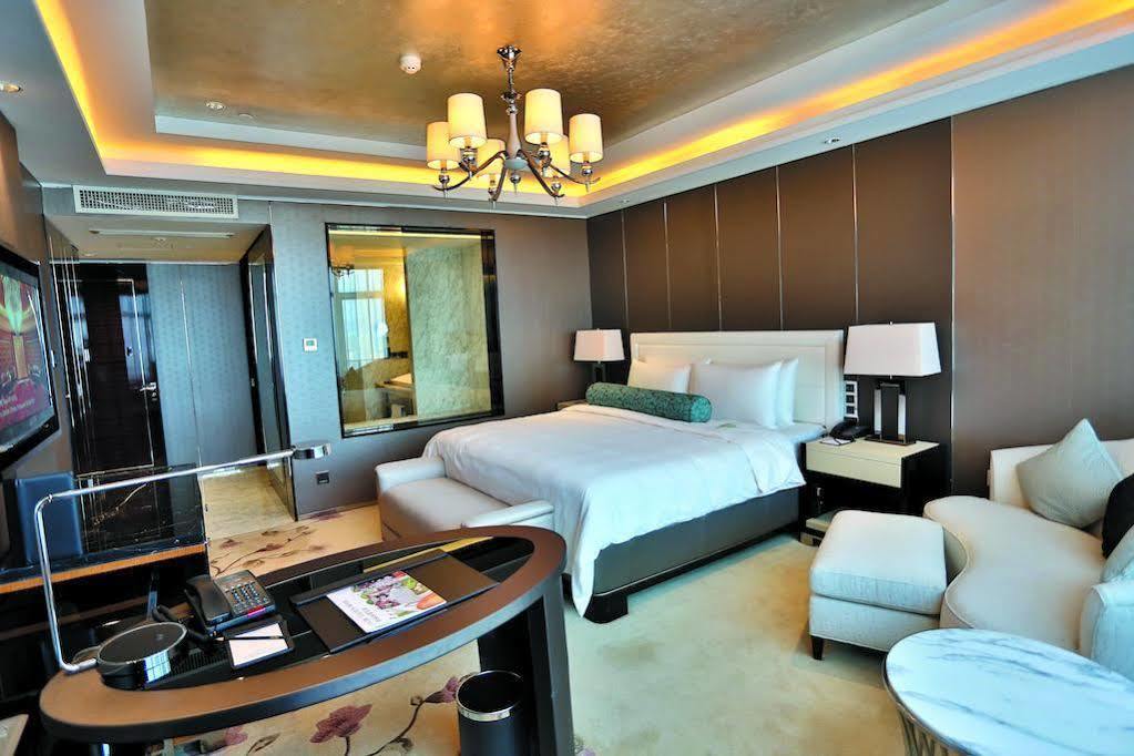 Howard Johnson Kaina Plaza Changzhou Changzhou  Exterior photo